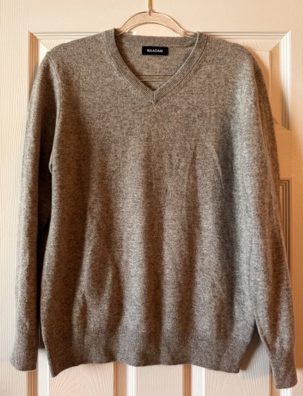 Naadam Cashmere V-Neck Sweater Men Gray Size M